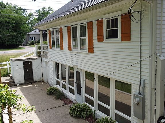 5th image of 2103 East Pike