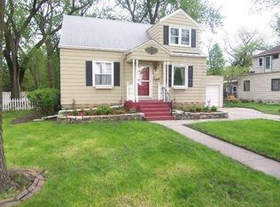 8115 State Line Ave, Munster, IN 46321