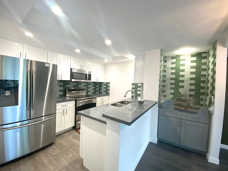 10535 Wilshire Blvd #404 — Photo 7