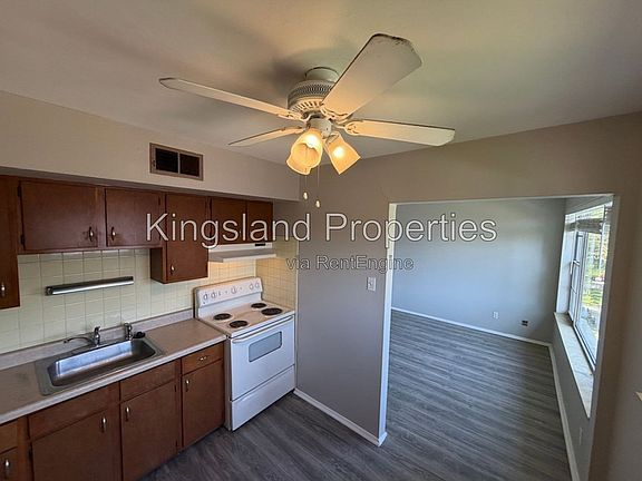 4th image of 4996 Oleatha Ave APT 2C