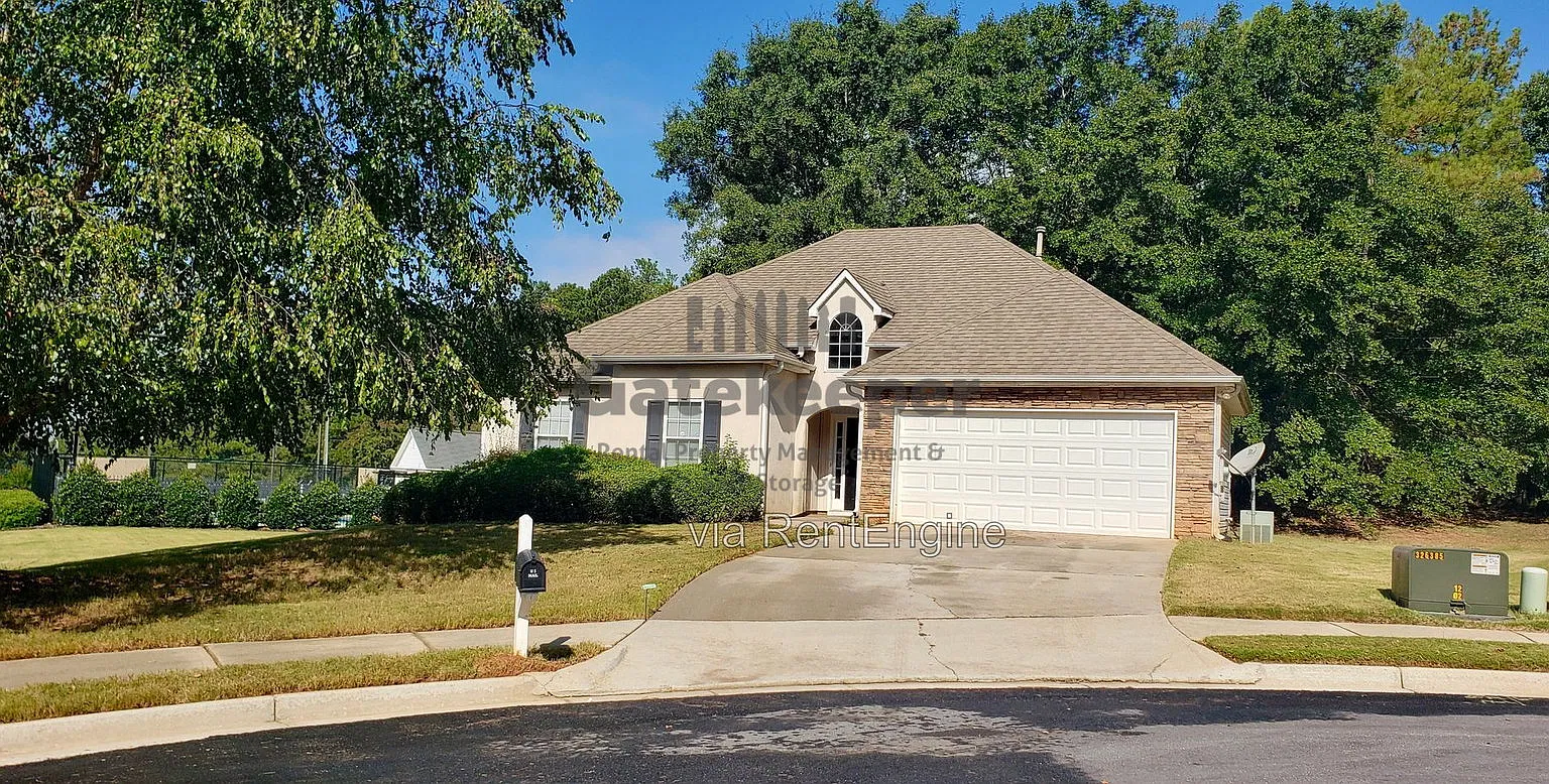 3 bed, 2.0 bath, 1400 sqft, $1,845 — Photo 1