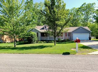 114 Driftwood Dr, Shady Spring, WV 25918