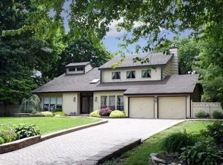 3 Hunter Ln, Nesconset, NY 11767