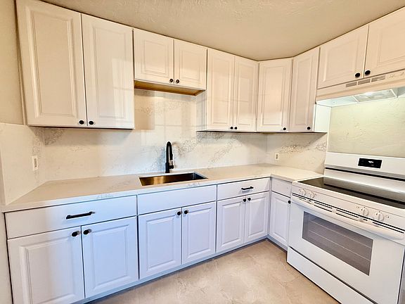 5th image of 1305 Kern St #3