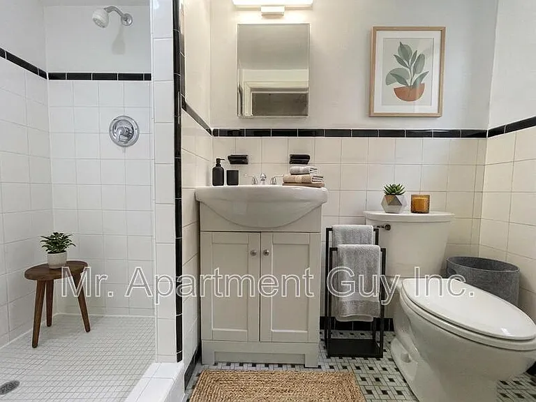 127 Palm Dr #LOWER — Photo 5
