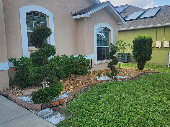 3rd image of 1018 Highland Meadows St #1018