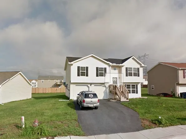 130 Penn Oak Dr, Bainbridge, PA 17502