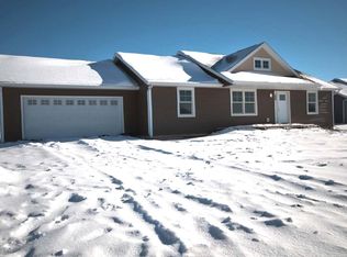 72370 Amber Dr, Milford, IN 46542