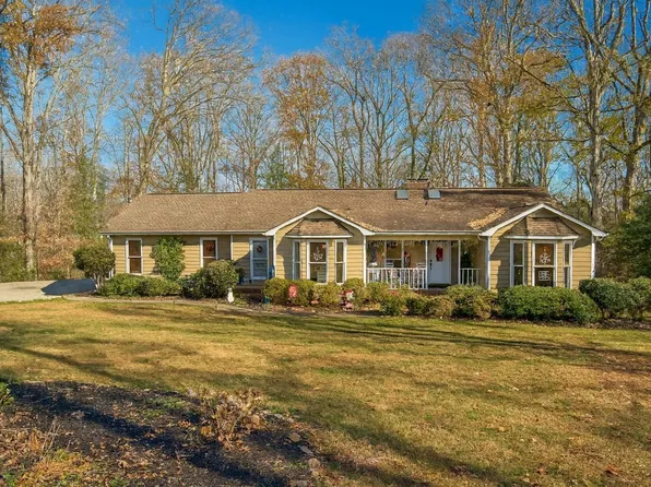 408 Lakewinds Blvd, Inman, SC 29349