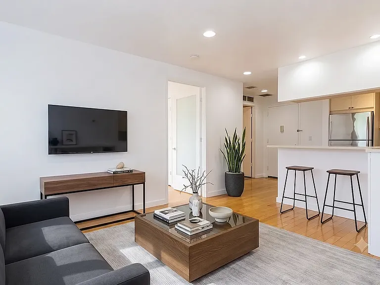 2101 Frederick Douglass Blvd #6D — Photo 2