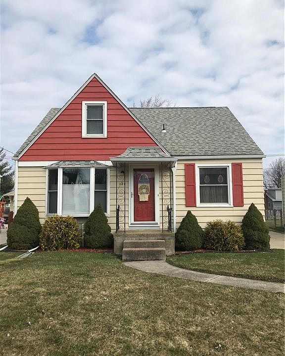 1st image of 124 Bering Ave