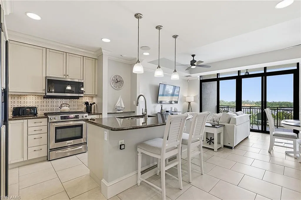 1 bed, 1.0 bath, 1088 sqft, $9,000 — Photo 1