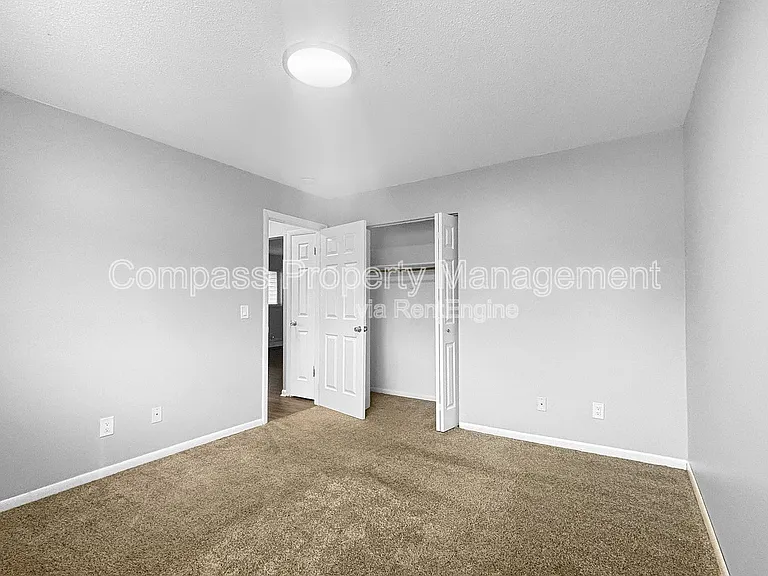 Carolina Estates — Photo 6