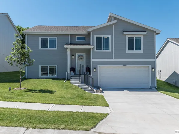 11117 Craig St, Omaha, NE 68142