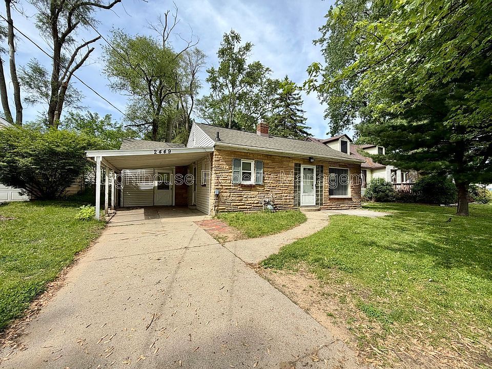 1st image of 2449 Hillside Dr NW