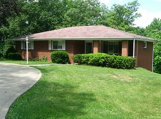 1083 Overlook Dr, Washington, PA