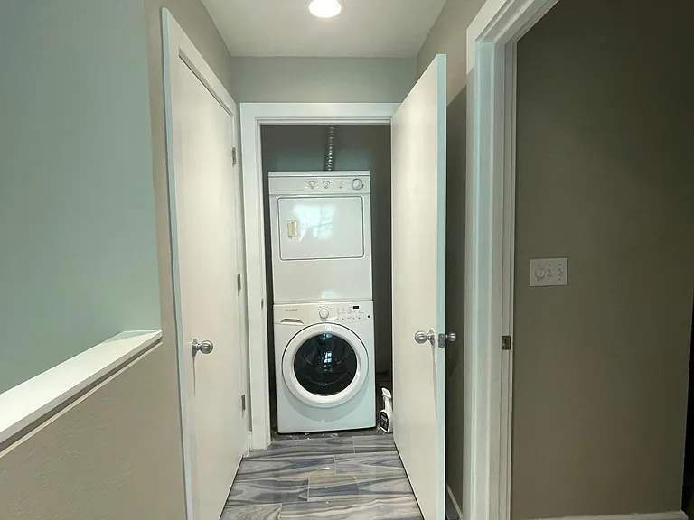 1208 E Kennedy Blvd #320 — Photo 17