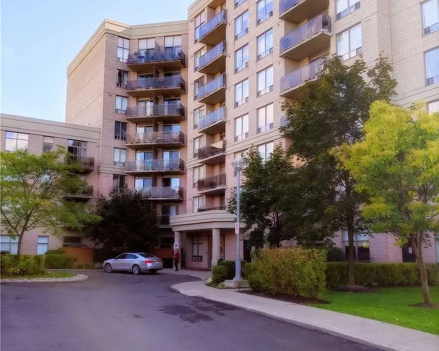 1730 Eglinton Ave E #202