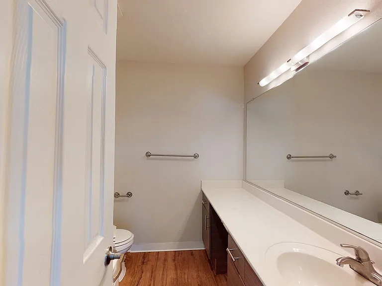 Eight 80 Newport Beach — Photo 116