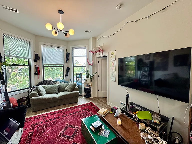 3203 W Armitage Ave #2F — Photo 6