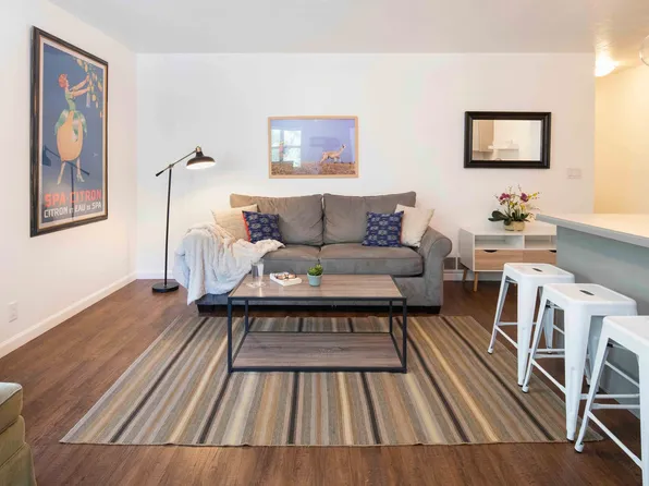 230 E Broadway Ave, Jackson, WY 83001