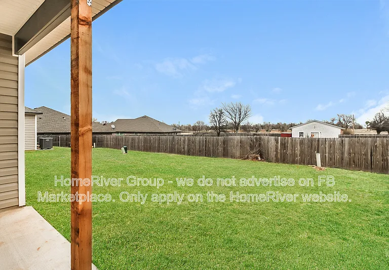 3119 Valley Dr — Photo 14
