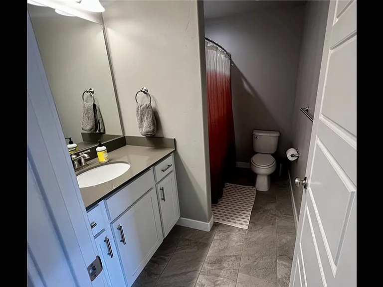 932 W 2840 N — Photo 14