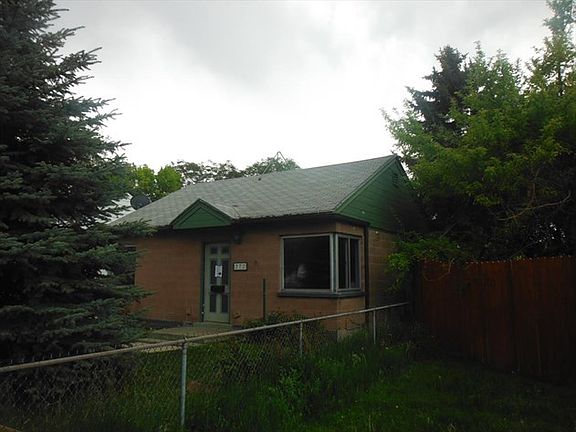 3rd image of 272 E Beryl Ave