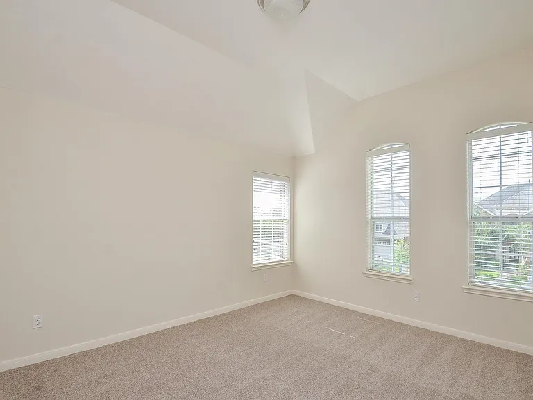 5218 Lacey Oak Meadow Dr — Photo 34