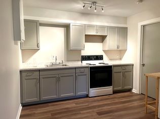 1640 Center Ave #B, Charlottesville, VA