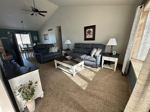 5th image of 4866 Valley Dr