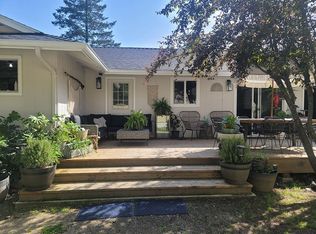 43 Rivercrest Dr, Garberville, CA 95542