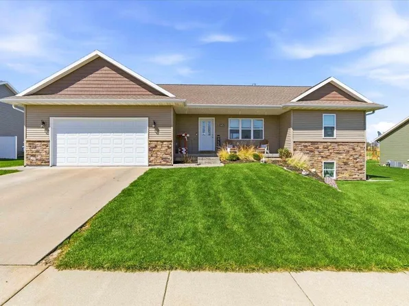 1421 21st St, Baraboo, WI 53913