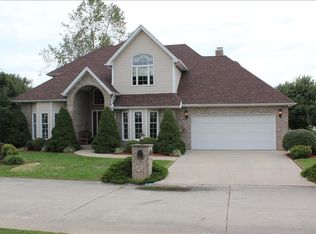 63 Muirfield Dr, Hurricane, WV 25526