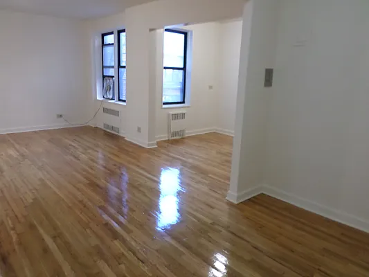 Rented by Voro, LLC | media 8