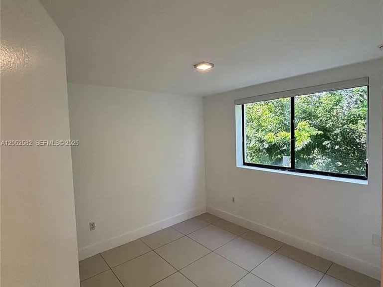 829 SW 18th Ave #209 — Photo 10