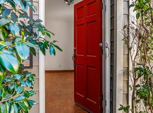 522 W Victoria St APT B, Santa Barbara, CA 93101