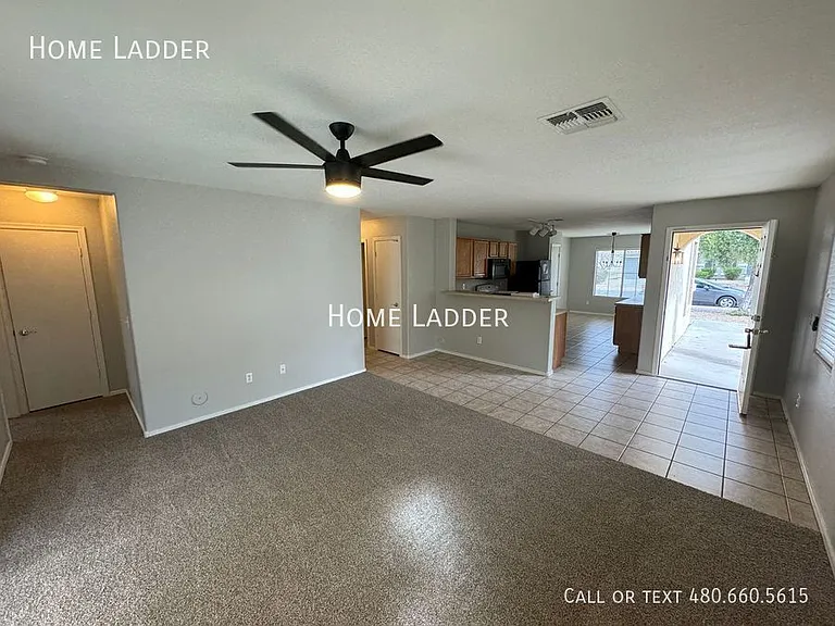 44871 W Gavilan Dr — Photo 2