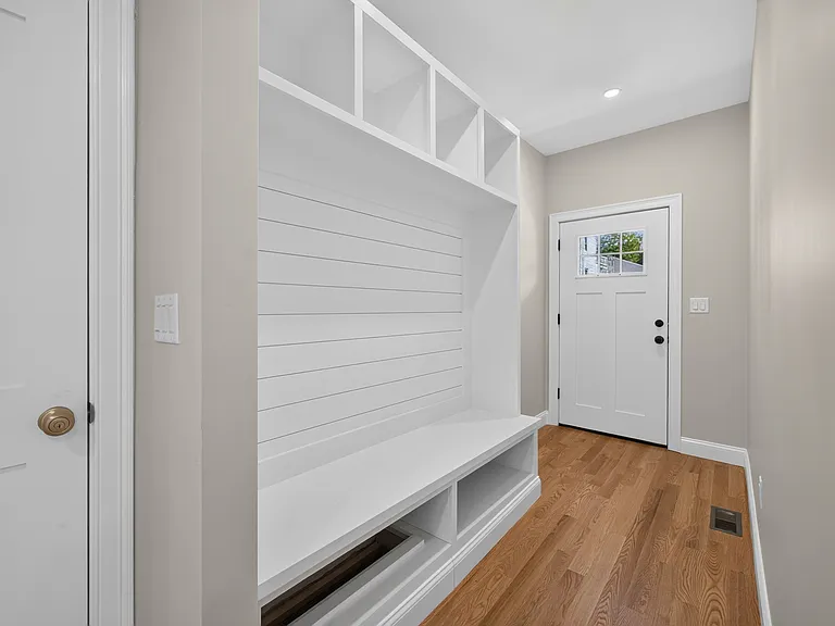 25 Richfield St #1 — Photo 8