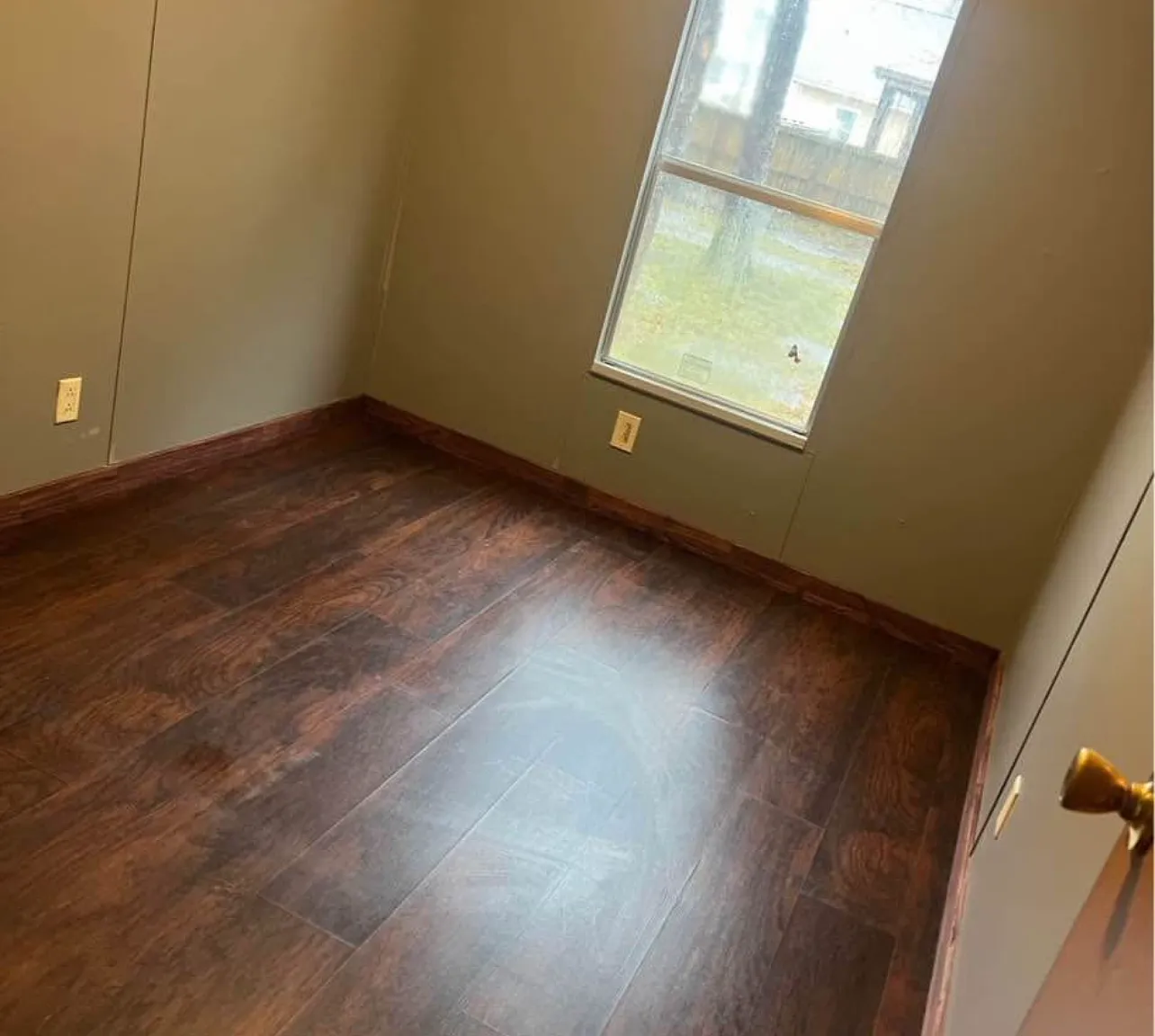 3 bed, 1200 sqft, $1,200 — Photo 3