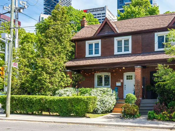77 Montgomery Ave, Toronto, ON M4R 1E1