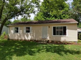 1412 Queens Way, Champaign, IL 61821