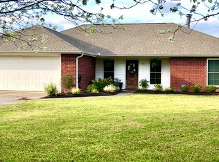 1384 Siouxan Dr, Lake Charles, LA 70611