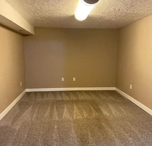 118 N 900 W #B — Photo 5