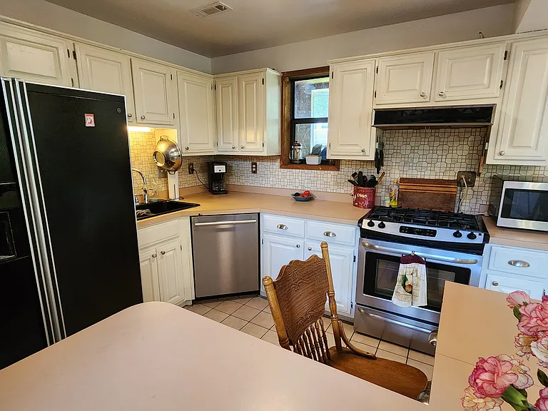 6533 W Nicole Ln — Photo 4