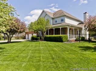 2 Woodland Trl, Rochester, IL 62563