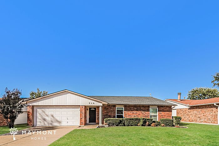 1st image of 719 Wandering Way Dr