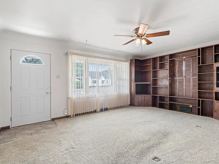 1310 Virginia St — Photo 5