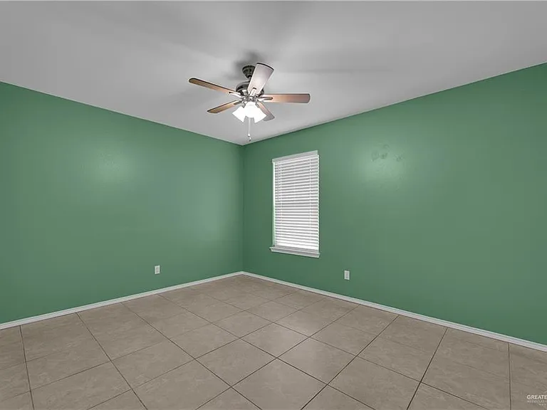 3619 Prestwick St — Photo 11