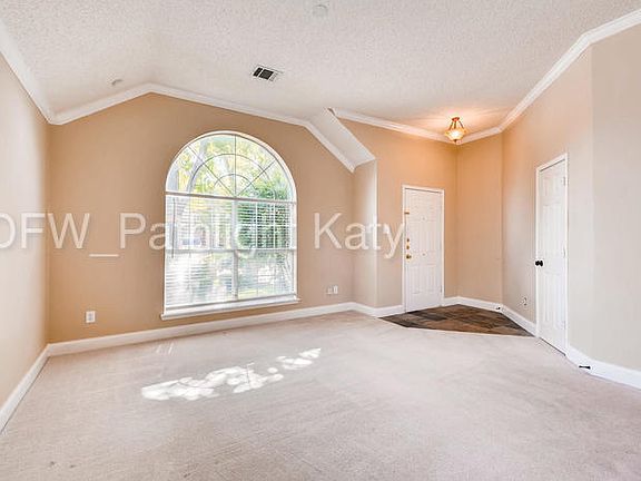 3rd image of 917 Blossomwood Ct
